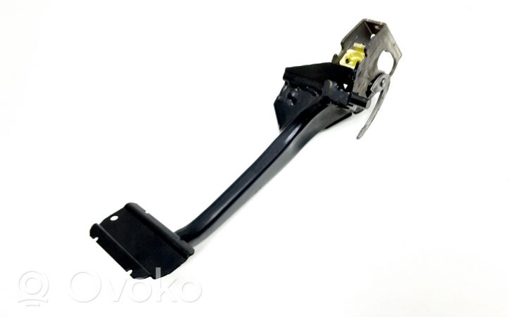 Volvo XC90 Brake pedal 32212188