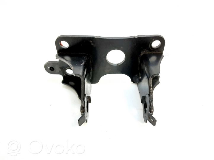 Toyota RAV 4 (XA40) Supporto di montaggio scatola del cambio 