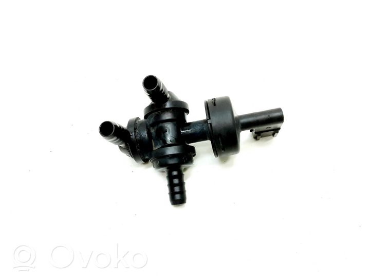 Volvo XC90 Vacuum valve 30645383