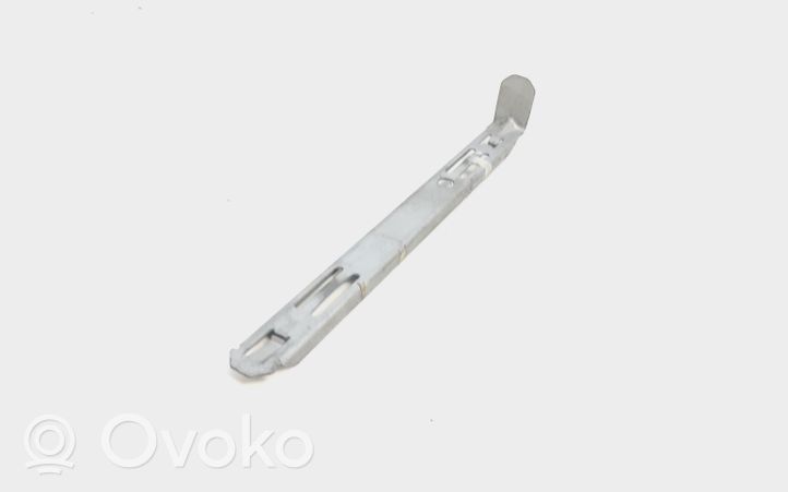 Volvo XC90 Headlight/headlamp mounting bracket 8637182