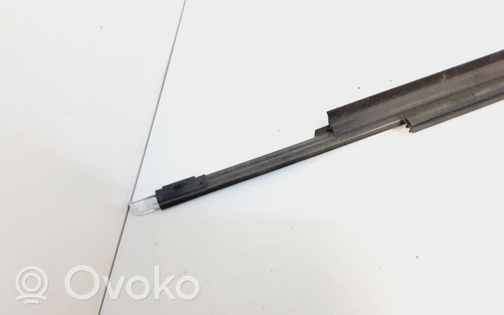 Volvo XC90 Rivestimento modanatura del vetro della portiera anteriore 30753851