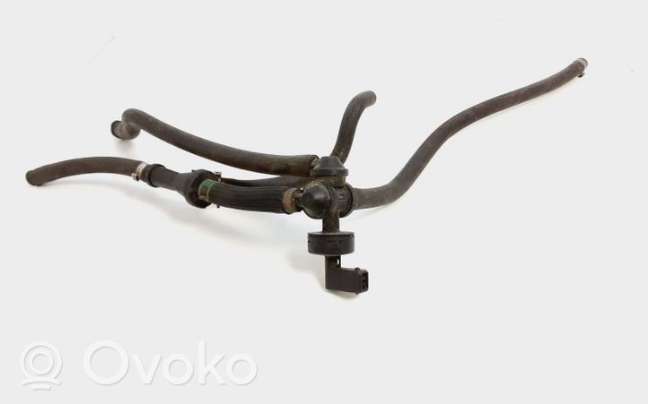 Volvo XC90 Vacuum line/pipe/hose 30645383