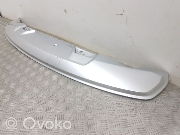 Volvo XC40 Rivestimento della parte inferiore del paraurti posteriore 32136122