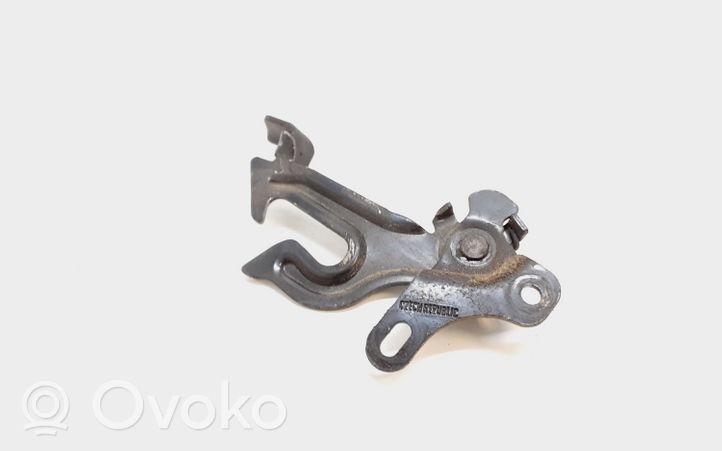 Volvo V40 Anello/gancio chiusura/serratura del vano motore/cofano 31218611