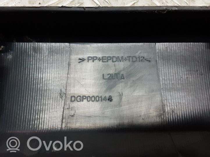 Land Rover Discovery 3 - LR3 Aizmugurē durvju dekoratīvā apdare (moldings) DGP000144