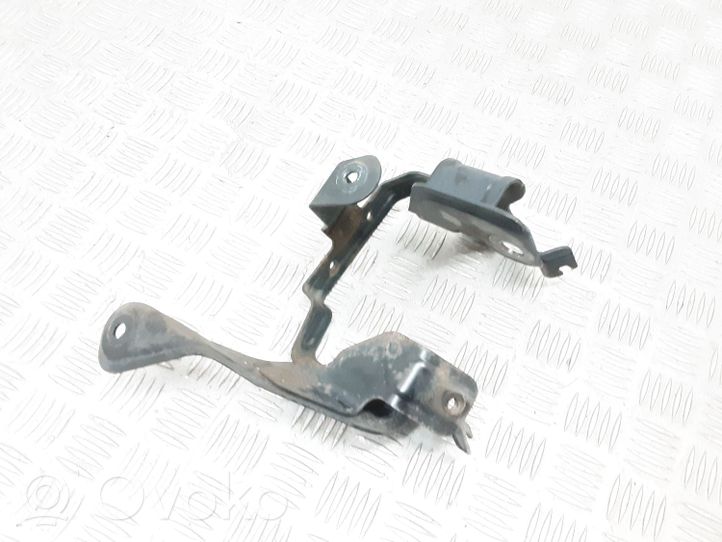 Volvo S60 Supporto di montaggio della pompa del servosterzo 31317375