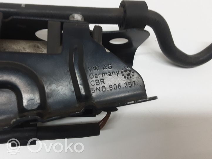 Volkswagen Touran II Pompe d'injection de carburant à haute pression 5N0906129B