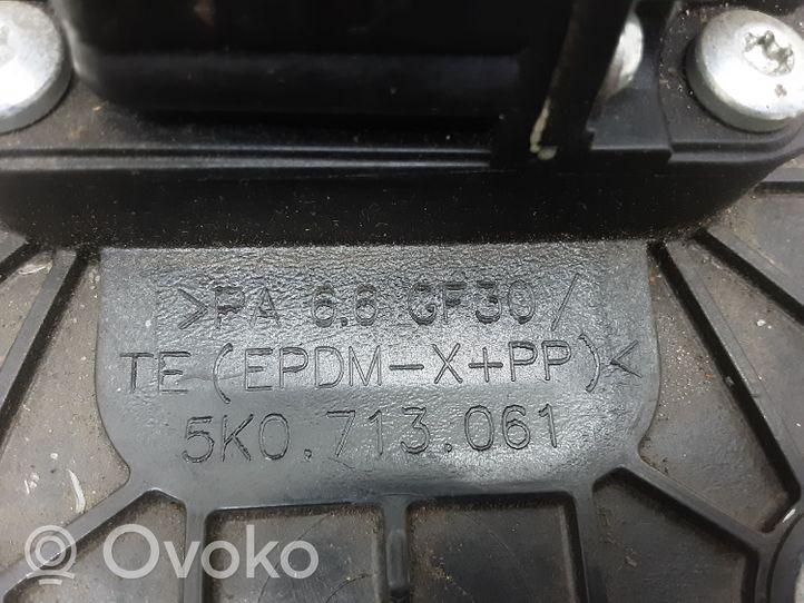 Volkswagen PASSAT B7 USA Vaihteenvalitsimen verhoilu 5K1713025CM