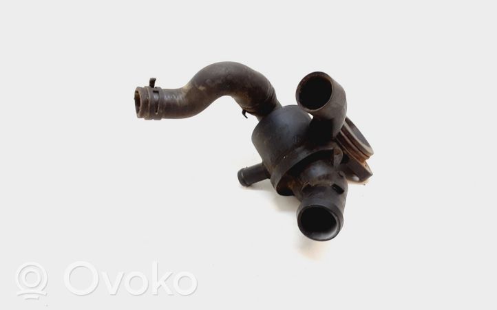 Volkswagen Jetta VI Termostat / Obudowa termostatu 03L121111S