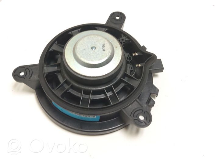 Volvo S60 Garsiakalbis (-iai) galinėse duryse 30657445