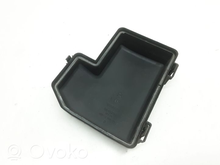 Volvo S60 Fuse box cover 8645259