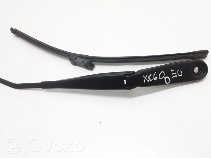 Volvo XC60 Front wiper blade arm 30753526