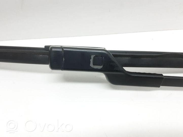 Volvo XC60 Front wiper blade arm 30753526