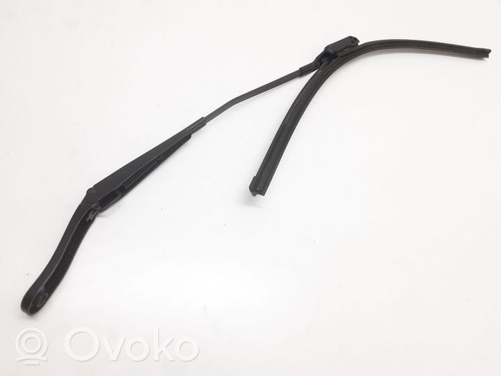 Volvo XC60 Front wiper blade arm 30753525