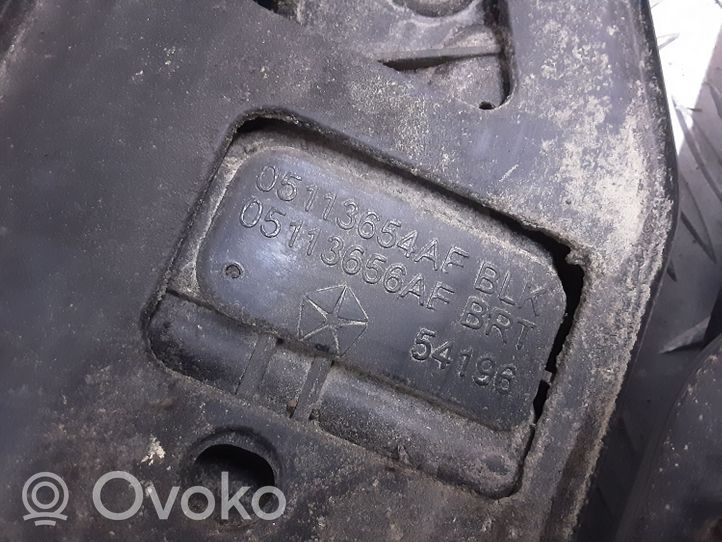 Dodge Grand Caravan Gareniskie jumta reliņi – "ragi" 05113655AF