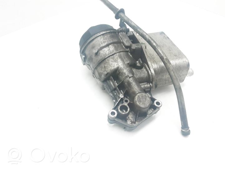 Volvo XC60 Supporto di montaggio del filtro dell’olio 6750373102