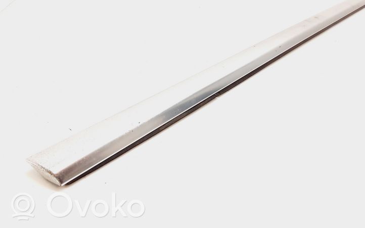 Volvo XC70 Rear door glass trim molding 31301007