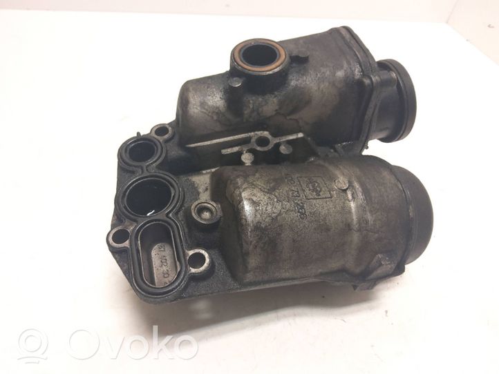 Volvo S60 Supporto di montaggio del filtro dell’olio 30677920