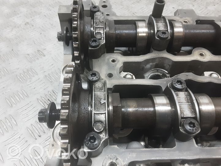 Mercedes-Benz C W205 Engine head R651016