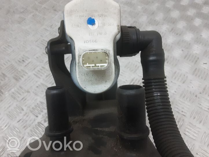 BMW 7 F01 F02 F03 F04 Aktīvā oglekļa (degvielas tvaiku) filtrs 7185155