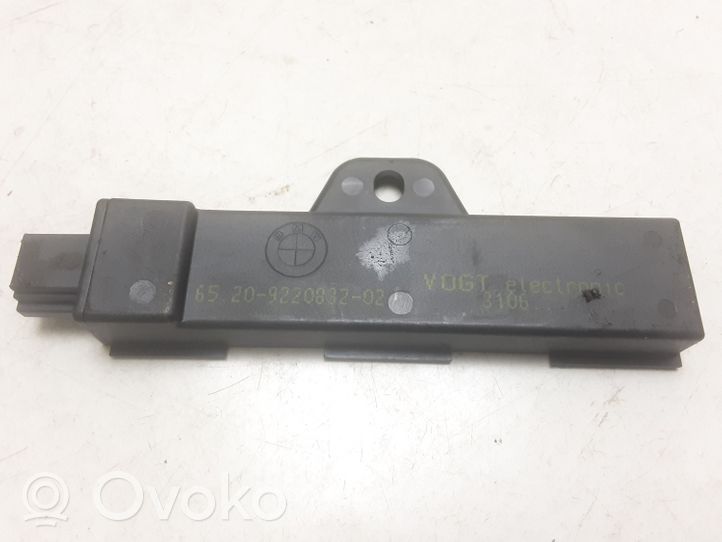 BMW 7 F01 F02 F03 F04 Beraktės sistemos KESSY (keyless) valdymo blokas/ modulis 9220832