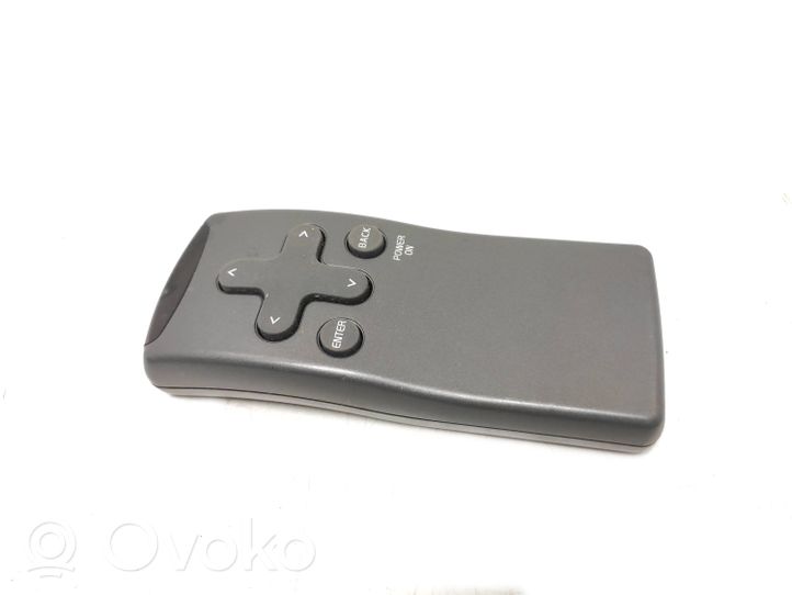 Volvo V70 Controllo multimediale autoradio 30657371