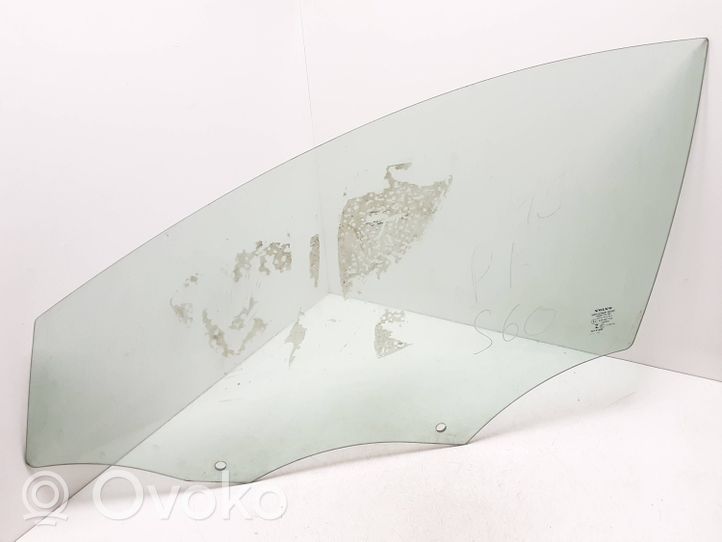 Volvo S60 Front door window glass four-door 