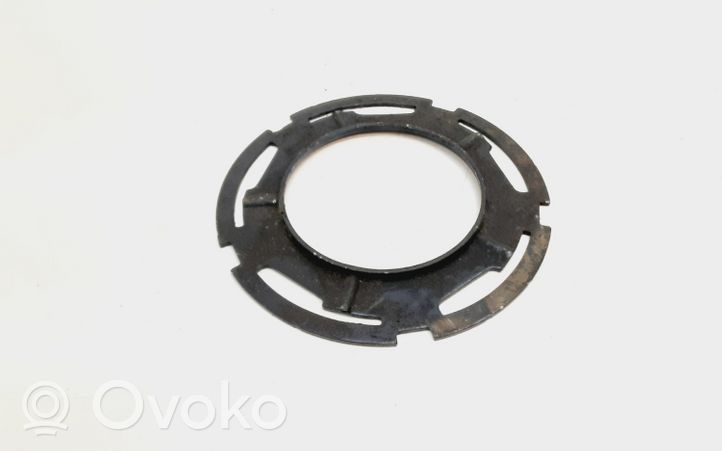 Volvo V60 Anello/dado di bloccaggio della vite della pompa del carburante nel serbatoio 