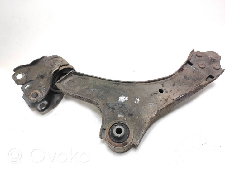 Volvo V60 Front lower control arm/wishbone 