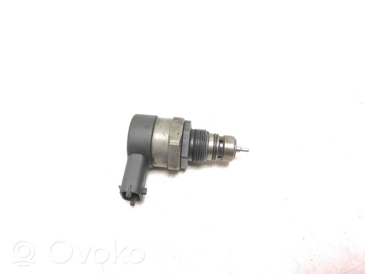 Volvo V70 Regolatore di pressione del carburante 30777576