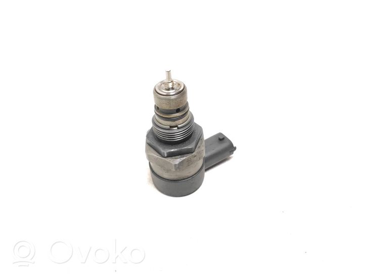 Volvo V70 Regolatore di pressione del carburante 30777576