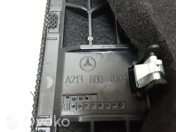 Mercedes-Benz E W213 Centrinio garsiakalbio apdaila A2136800707