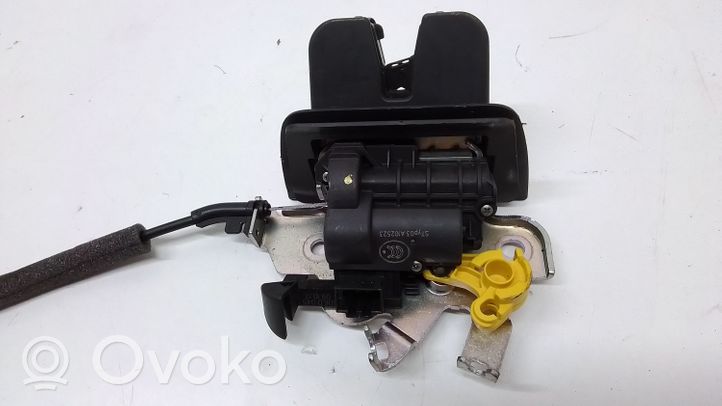 Audi A4 S4 B9 Zamek klapy tylnej / bagażnika 3V5827887B