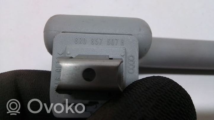 Audi A4 S4 B9 Rankenėlė priekinė 8R0857607H