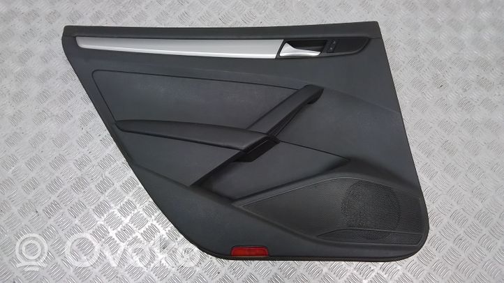 Volkswagen PASSAT B7 USA Takaoven verhoilu 561867211