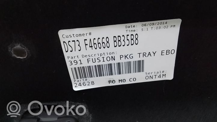 Ford Fusion II Grilles/couvercle de haut-parleur arrière DS73F46668