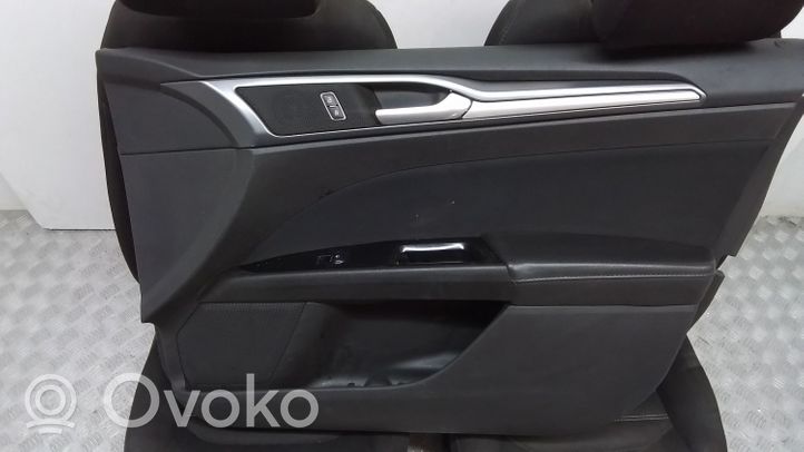 Ford Fusion II Kit intérieur 