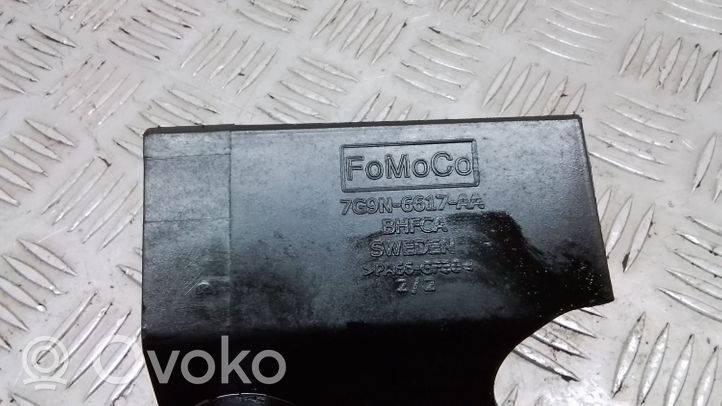 Volvo XC60 Oil fill pipe 7G9N6617AA