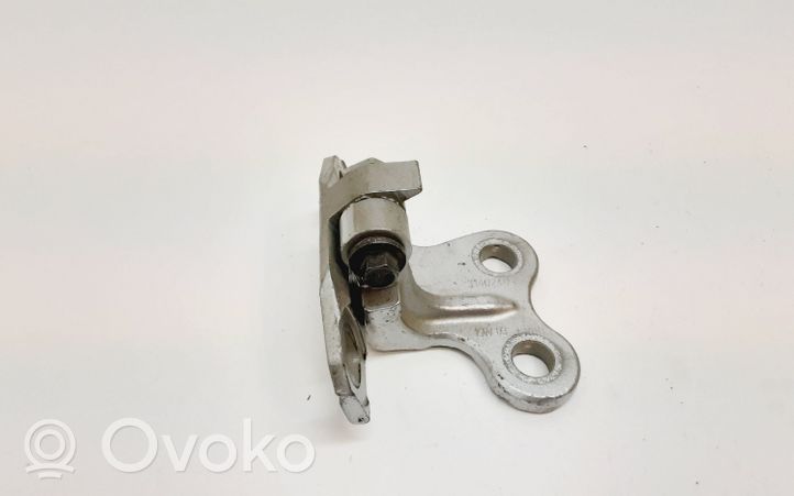 Volvo S60 Cerniera inferiore della portiera anteriore 31402405