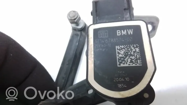 BMW 7 F01 F02 F03 F04 Czujnik poziomowania tylnego zawieszenia pneumatycznego 6788574