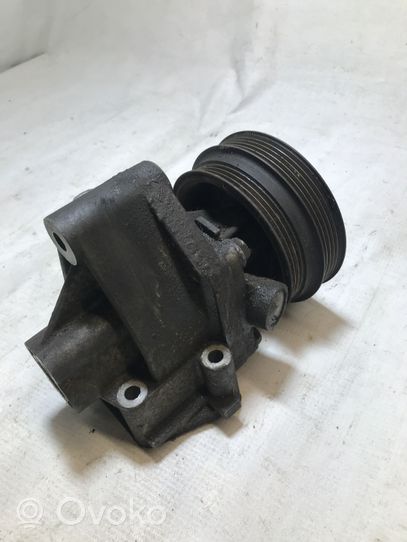 Volkswagen Caddy Pompe de circulation d'eau 46437910