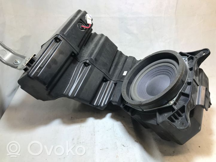 Lexus RX 330 - 350 - 400H Subwoofer-bassokaiutin 861600E230