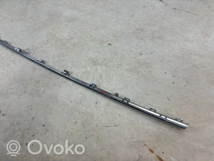 Volkswagen Golf VII Modanatura separatore del paraurti anteriore 5G0853101