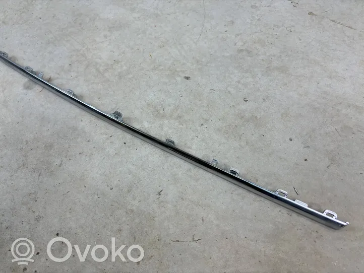 Volkswagen Golf VII Modanatura separatore del paraurti anteriore 5G0853101