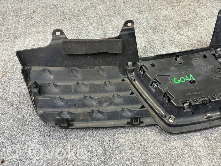 Nissan Qashqai Grille calandre supérieure de pare-chocs avant 62310JD000