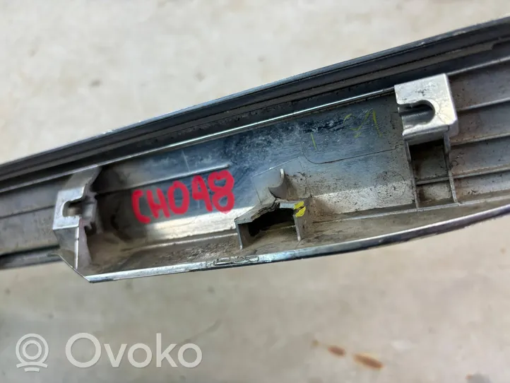 Toyota Corolla E140 E150 Takaluukun rekisterikilven valon palkki 76801-02630