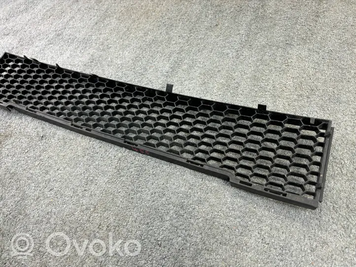 Fiat 500 Grille inférieure de pare-chocs avant 735425618