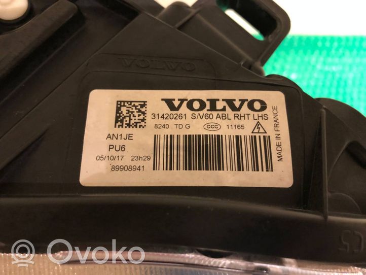 Volvo S60 Set di fari/fanali 31420261