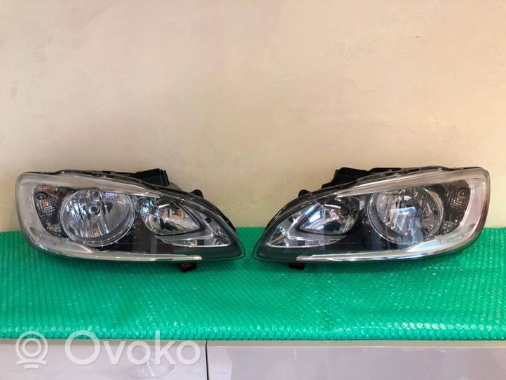 Volvo S60 Headlights/headlamps set 31358097