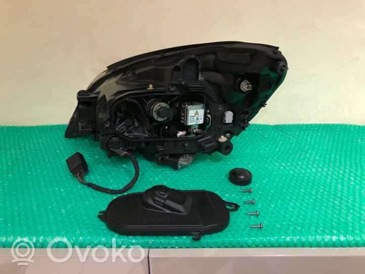 Volvo V60 Lampy przednie / Komplet 31299990